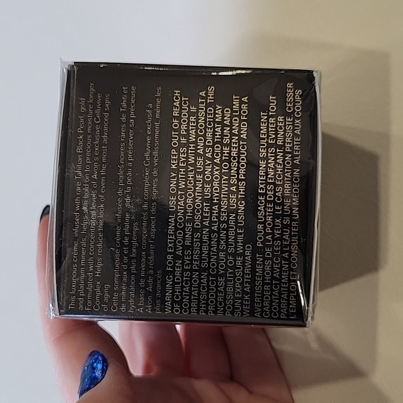 NEW Avon anew creme - Picture 2 of 3